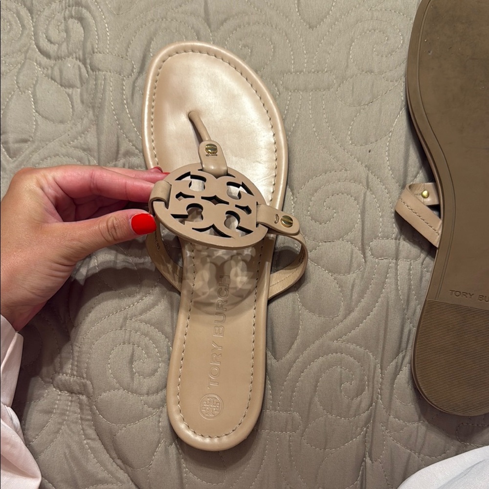 Tory Burch Women's Beige Sandals - Picture 3 of 3